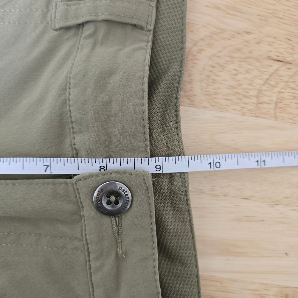 Patagonia Women's Size 10 Khaki Cargo Shorts Outdoor Hiking‎ Casual - Picture 5 of 8